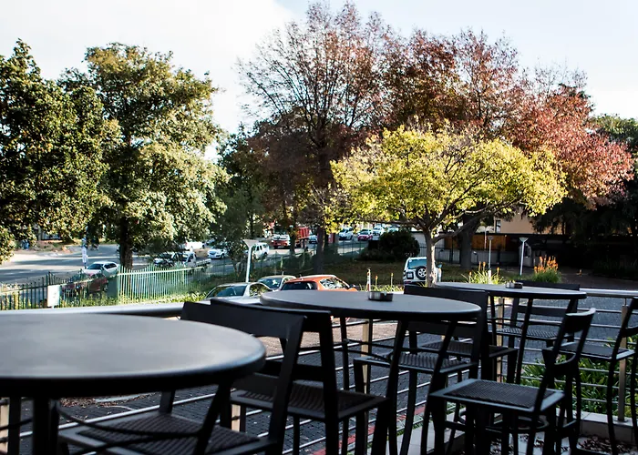 City Lodge Hotel Sandton, Katherine Street